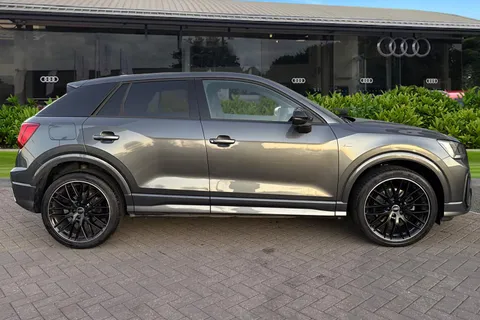 SN25ZTY Audi Q2 Black Edition 35 TFSI  150 PS 6-speed Thumbnail #4