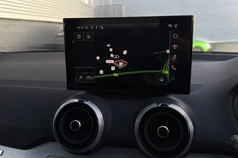 SN25ZTY Audi Q2 Black Edition 35 TFSI  150 PS 6-speed Thumbnail #18