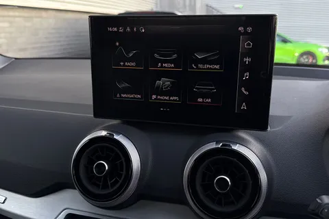 SN25ZTY Audi Q2 Black Edition 35 TFSI  150 PS 6-speed Thumbnail #26