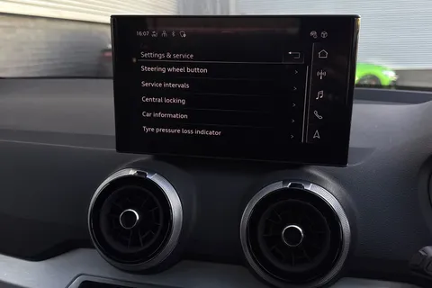 SN25ZTY Audi Q2 Black Edition 35 TFSI  150 PS 6-speed Thumbnail #34