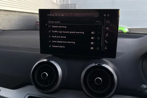 SN25ZTY Audi Q2 Black Edition 35 TFSI  150 PS 6-speed Thumbnail #35