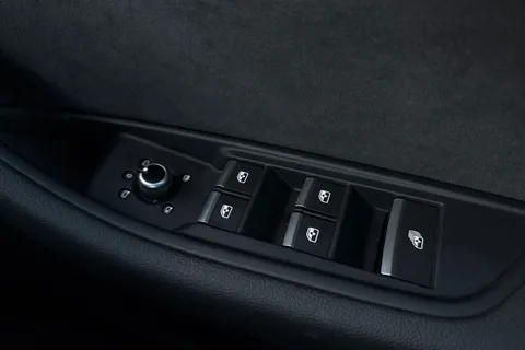 EA23FZO Audi A5 Cabriolet S line 40 TFSI 204 PS S tronic Thumbnail #43