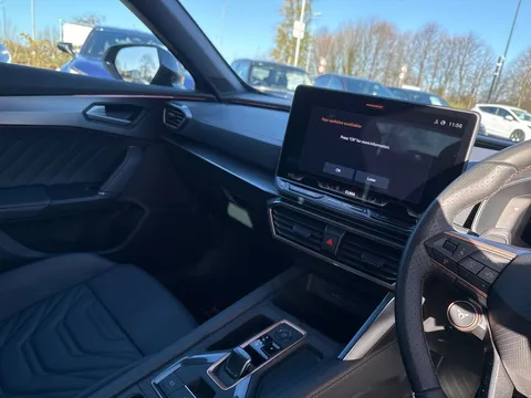 KW25ZXC CUPRA Formentor 1.5 eTSI 150 V3 5dr DSG Thumbnail #16