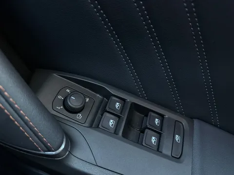 KW25ZXC CUPRA Formentor 1.5 eTSI 150 V3 5dr DSG Thumbnail #19