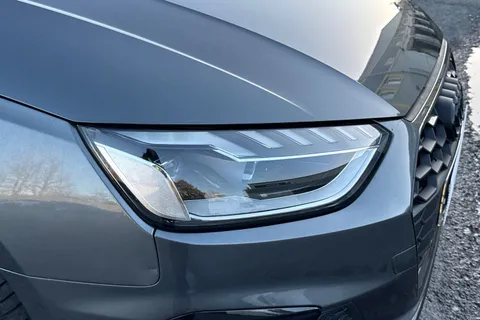 BD22CXU Audi A4 Black Edition 35 TFSI 150 PS S tronic Thumbnail #10