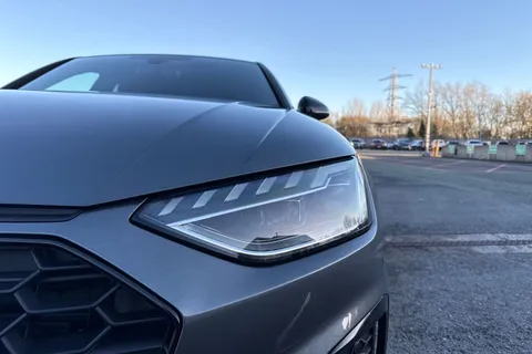 BD22CXU Audi A4 Black Edition 35 TFSI 150 PS S tronic Thumbnail #27