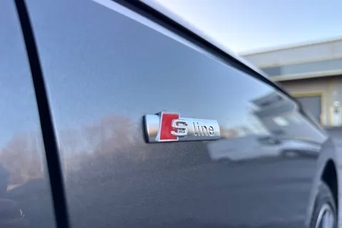 BD22CXU Audi A4 Black Edition 35 TFSI 150 PS S tronic Thumbnail #31