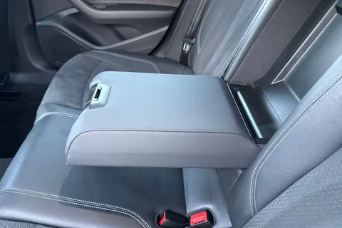 BD22CXU Audi A4 Black Edition 35 TFSI 150 PS S tronic Thumbnail #39