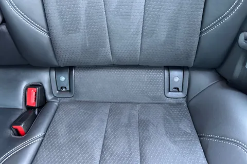 BD22CXU Audi A4 Black Edition 35 TFSI 150 PS S tronic Thumbnail #40