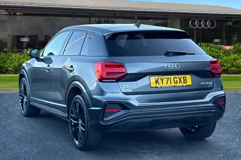 KY71GXB Audi Q2 Black Edition 35 TFSI  150 PS S tronic Thumbnail #3
