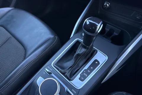 KY71GXB Audi Q2 Black Edition 35 TFSI  150 PS S tronic Thumbnail #24