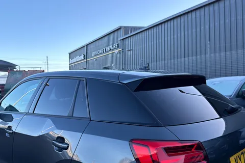 KY71GXB Audi Q2 Black Edition 35 TFSI  150 PS S tronic Thumbnail #30