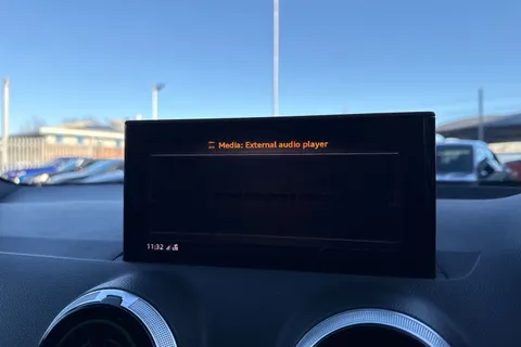 KY71GXB Audi Q2 Black Edition 35 TFSI  150 PS S tronic Thumbnail #60