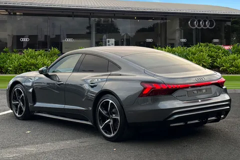  Audi e-tron GT 105kWh Auto quattro 4dr Thumbnail #3