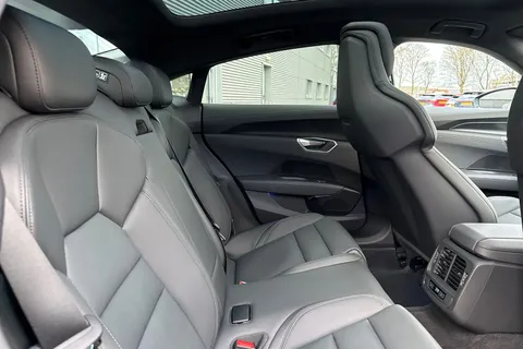  Audi e-tron GT 105kWh Auto quattro 4dr Thumbnail #38