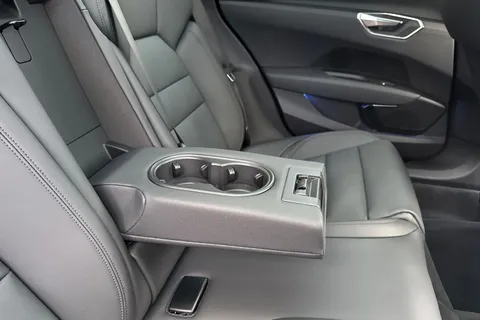 Audi e-tron GT 105kWh Auto quattro 4dr Thumbnail #41