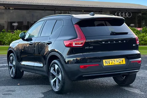 NV73HZY Volvo Xc40 2.0 B4 MHEV Ultimate DCT Auto Euro 6 (s/s) 5dr Thumbnail #3