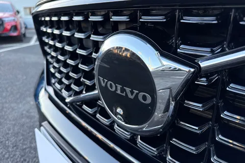 NV73HZY Volvo Xc40 2.0 B4 MHEV Ultimate DCT Auto Euro 6 (s/s) 5dr Thumbnail #26