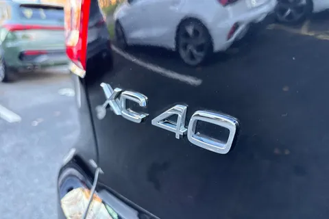 NV73HZY Volvo Xc40 2.0 B4 MHEV Ultimate DCT Auto Euro 6 (s/s) 5dr Thumbnail #34