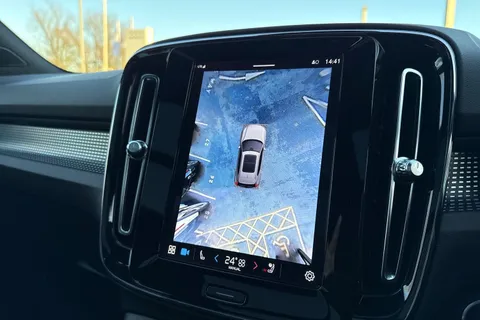 NV73HZY Volvo Xc40 2.0 B4 MHEV Ultimate DCT Auto Euro 6 (s/s) 5dr Thumbnail #53