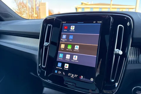 NV73HZY Volvo Xc40 2.0 B4 MHEV Ultimate DCT Auto Euro 6 (s/s) 5dr Thumbnail #55