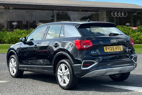 PY25HTU Audi Q2 Sport 30 TFSI 116 PS 6-speed Thumbnail #3