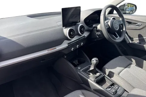 PY25HTU Audi Q2 Sport 30 TFSI 116 PS 6-speed Thumbnail #15