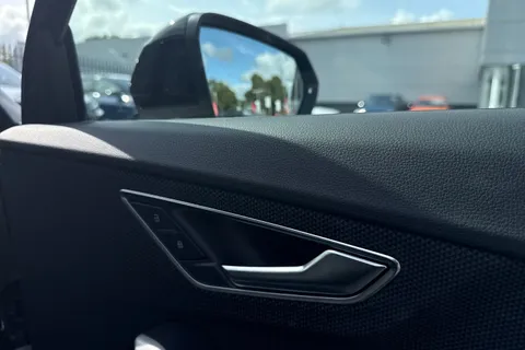 PY25HTU Audi Q2 Sport 30 TFSI 116 PS 6-speed Thumbnail #21