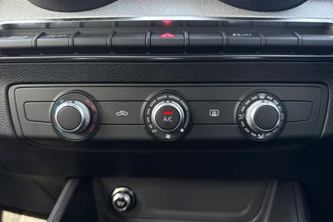 PY25HTU Audi Q2 Sport 30 TFSI 116 PS 6-speed Thumbnail #22