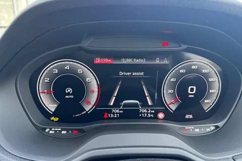 PY25HTU Audi Q2 Sport 30 TFSI 116 PS 6-speed Thumbnail #37