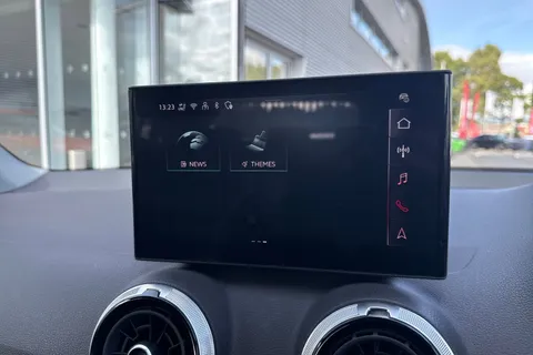 PY25HTU Audi Q2 Sport 30 TFSI 116 PS 6-speed Thumbnail #46