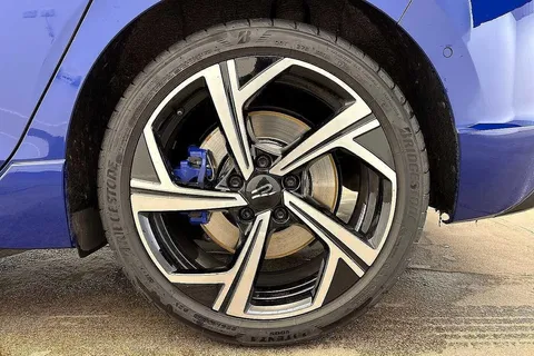 KP75MHN Volkswagen Golf 2.0 TSI 333 R 4Motion 5dr DSG Thumbnail #6