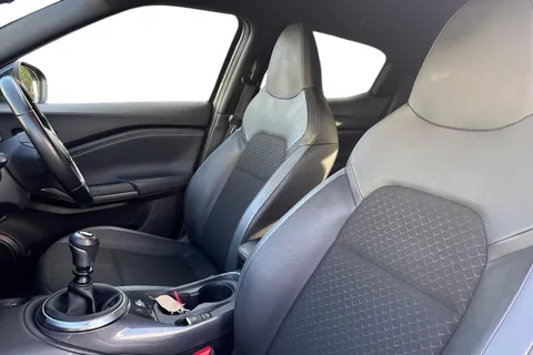 11 of 46 for Nissan Juke 1.0 DIG-T N-Connecta Euro 6 (s/s) 5dr