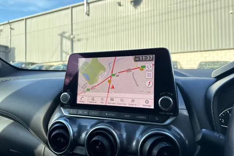 12 of 46 for Nissan Juke 1.0 DIG-T N-Connecta Euro 6 (s/s) 5dr