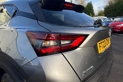 16 of 46 for Nissan Juke 1.0 DIG-T N-Connecta Euro 6 (s/s) 5dr