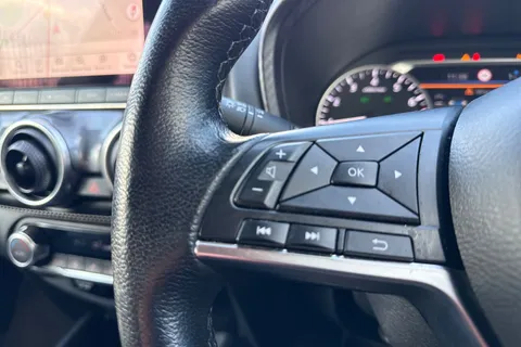 26 of 46 for Nissan Juke 1.0 DIG-T N-Connecta Euro 6 (s/s) 5dr