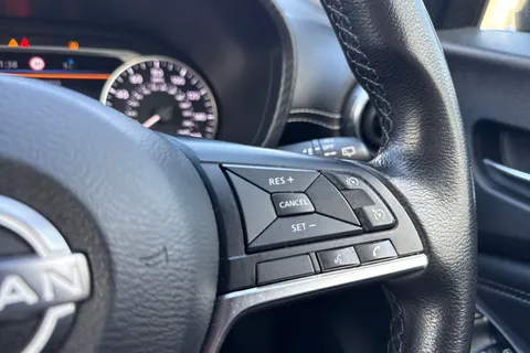 27 of 46 for Nissan Juke 1.0 DIG-T N-Connecta Euro 6 (s/s) 5dr