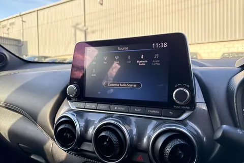 29 of 46 for Nissan Juke 1.0 DIG-T N-Connecta Euro 6 (s/s) 5dr