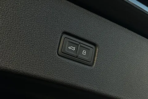  Audi Q8 3.0 TDI V6 Vorsprung Tiptronic quattro Euro 6 (s/s) 5dr Thumbnail #27