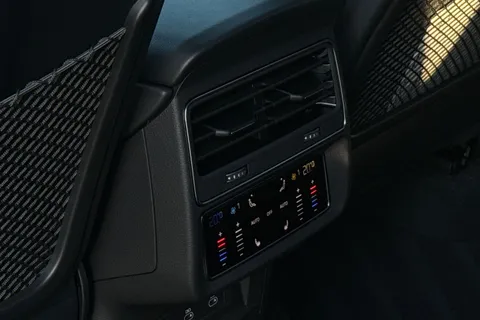  Audi Q8 3.0 TDI V6 Vorsprung Tiptronic quattro Euro 6 (s/s) 5dr Thumbnail #31