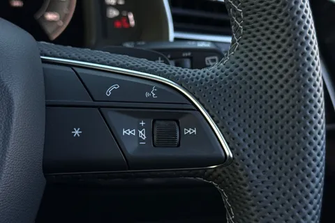  Audi Q8 3.0 TDI V6 Vorsprung Tiptronic quattro Euro 6 (s/s) 5dr Thumbnail #39