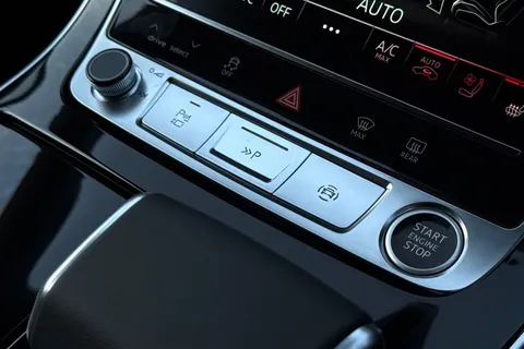  Audi Q8 3.0 TDI V6 Vorsprung Tiptronic quattro Euro 6 (s/s) 5dr Thumbnail #47