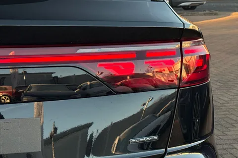  Audi Q8 3.0 TDI V6 Vorsprung Tiptronic quattro Euro 6 (s/s) 5dr Thumbnail #48