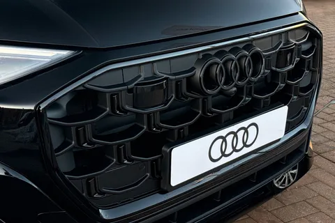  Audi Q8 3.0 TDI V6 Vorsprung Tiptronic quattro Euro 6 (s/s) 5dr Thumbnail #56