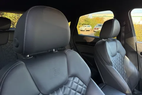 BJ22ORG Audi Q5 Edition 1 40 TDI quattro 204 PS S tronic Thumbnail #24