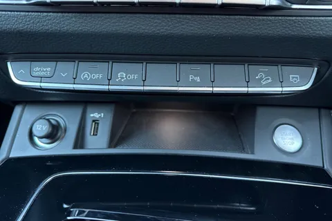 BJ22ORG Audi Q5 Edition 1 40 TDI quattro 204 PS S tronic Thumbnail #59