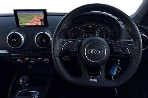 BJ18EZL Audi A3 Cabriolet S line 1.5 TFSI cylinder on demand  150 PS S tronic Thumbnail #19