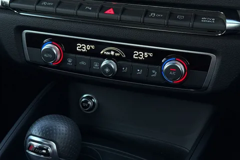 BJ18EZL Audi A3 Cabriolet S line 1.5 TFSI cylinder on demand  150 PS S tronic Thumbnail #23