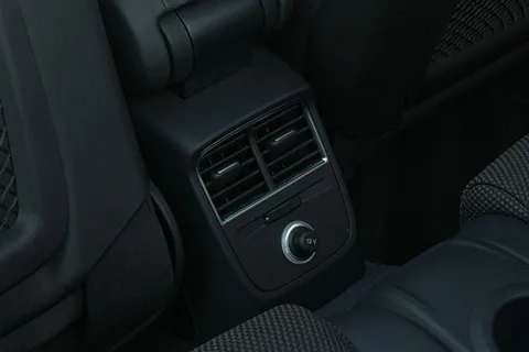 BJ18EZL Audi A3 Cabriolet S line 1.5 TFSI cylinder on demand  150 PS S tronic Thumbnail #29