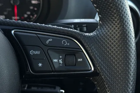 BJ18EZL Audi A3 Cabriolet S line 1.5 TFSI cylinder on demand  150 PS S tronic Thumbnail #38